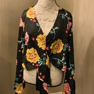 NWOT Topshop floral blouse - size small